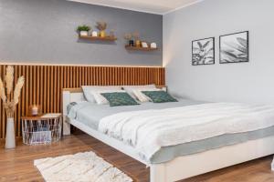 Romantic studio apartment - private entrance!, Parnu