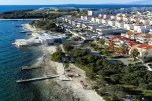 Apartments by the sea Petrcane, Zadar - 20544, Donje Petrcane