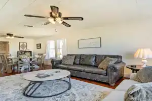 Charming Home Near Downtown! Guest house, Fredericksburg