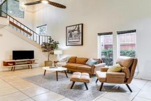 4 Mi to ATandT Stadium Townhome in Guest house, Arlington
