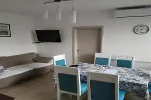 Downtown penthouse Šabac, Chabats