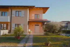 Villa Lidia - tra il verde e l’azzurro., San Felice del Benaco