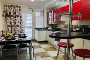 Tsentr. Hmelnitskogo. 2 spalni Apartments, Ternopil