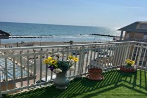 FRONT SEA LUXURY Apartments