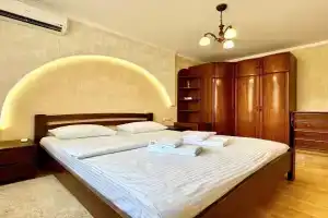 ApartPoltava Vishukani prostori apartamenti, Agrarniy universitet, zvitna dokumentatsiya, Poltava