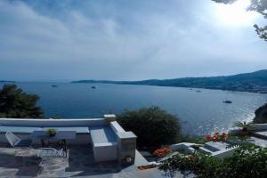 TASSOS seafront house, Skiathos Town