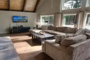 Snowshoe Chalet cabin, South Lake Tahoe