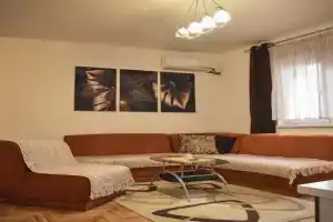 Apartman Dado, Sombor