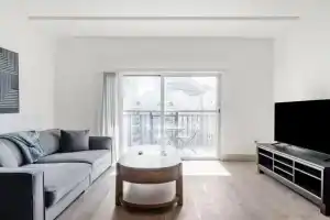 4BD Premium Family Apartment with Gym, Charlotte