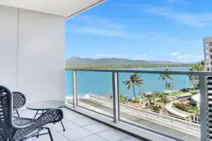 602 Harbour Lights Studio - Pool Gym and Sauna, Cairns