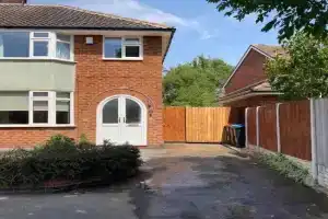 Renovated home, fab location, garden, pet friendly and parking Guest house, Chester