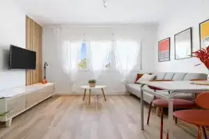 The Sunset Apartments, Calafell