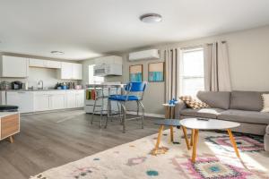 Cozy 1 bed APT near Five Points! Bring your pets! Apartments, Columbia