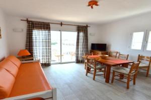 Copacabana 21 - 1 Min to Beach & Life Apartments, Es Pujols