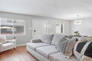 Cook and Gather Around in a Fully Equipped Apartment, Austin