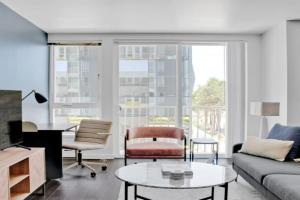 Bellevue 1BR w Gym WD nr Spring District SEA-411 Apartments, Bellevue
