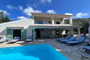 Villa Rex - A little piece of heaven!, Nisakion
