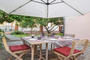 Lovely Home In With Wifi Guest house, Massarosa