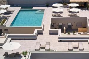 Mayu Suites, Pirgos