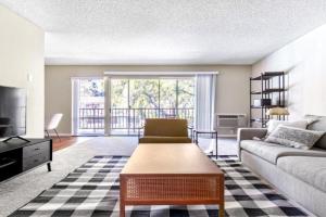 Mountain View 1BR w Pool Gym BBQ SFO-442 Apartments, Sunnyvale