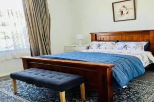 Modern Upstairs Apartment in Central, Dunedin
