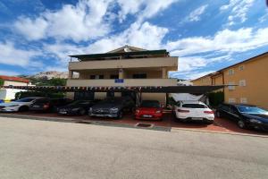 Apartments Mirica 2, Baska