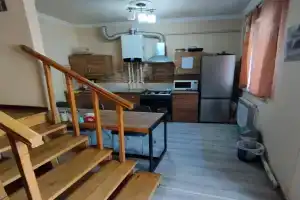 Wooden_Room_Hostel, Yerevan