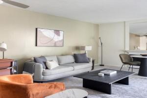 Pasadena 1BR w Gym Pool nr Colorado Ave LAX-862 Apartments, Pasadena