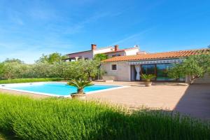 Family friendly house with a swimming pool Valbandon, Fazana - 20772, Stignano di Pola