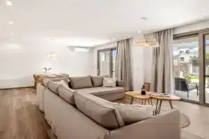 Kayy Apartments 1 in, Matala