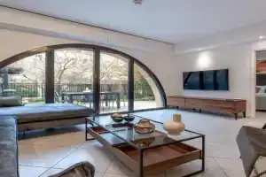 Holysuite David's Village, Jerusalem