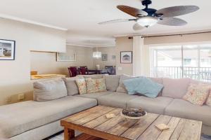 Bermuda Bay Beach & Racquet Club, Unit E Guest house, Saint Petersburg