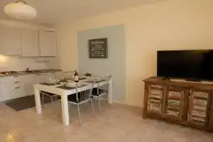 ALLORO APPARTAMENTO 3 Apartments, Sirmione