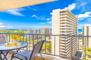 Great Ocean View at Waikiki Sunset with Parking Apartments, Honolulu