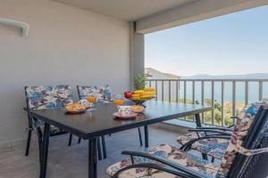 2 Bedroom Gorgeous Apartment In Podaca, Gradac