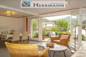 Ferienwohnung Alpenrose Apartments, Fussen