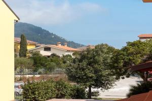 S305 -, deliziosa villetta con portico Apartments, Sirolo