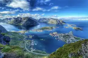 House in the heart of Lofoten with spectacular view, Reine