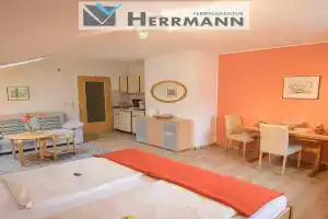 Ferienwohnung Alpennelke Apartments, Fussen