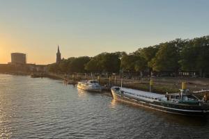 Küstenmotorschiff Aventura Hotel, Bremen