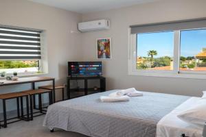 Airport Palmtree Apartments - 15min from Airport, Artemida