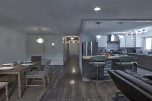 Bowness Suites, Calgary