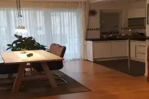 Hochwertige 85qm-Wohnung in Wuppertal-Vohwinkel Apartments, Solingen