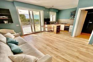 Suite primula con stupenda terrazza vista mare Apartments, Numana