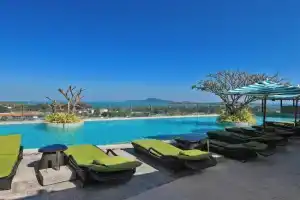 Calypso Garden by Holy Cow, 1-BR, private terrace Apartments, Rawai