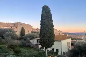 Tosca Apartment con Giardino Privato e AC nell'incantato Borgo Medievale di, Suvereto