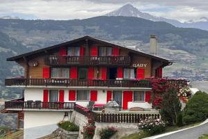 Gaby Apartments, Grachen