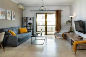 Central apt. with parking - 3 min from old port Apartments, Chania Town