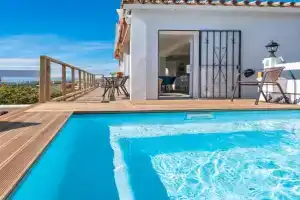 Stunning Villa w pool by Costarentals - Ref 05, Fuengirola