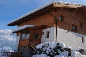Chalet in near Spieljoch Ski Lift, Fuegen